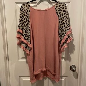 UMGEE top size L